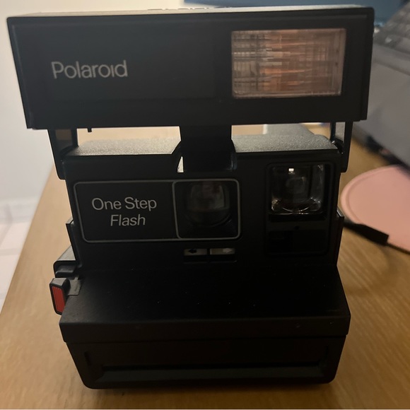 Polaroid One Step Flash Camera + free film pack ! :)
